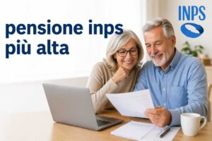 uomo e donna felici al pc, logo inps